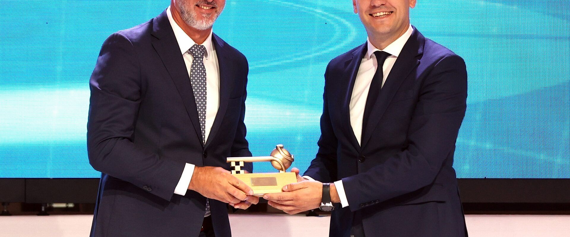 Cromaris dobitnik priznanja Zlatna košarica i Zlatni ključ