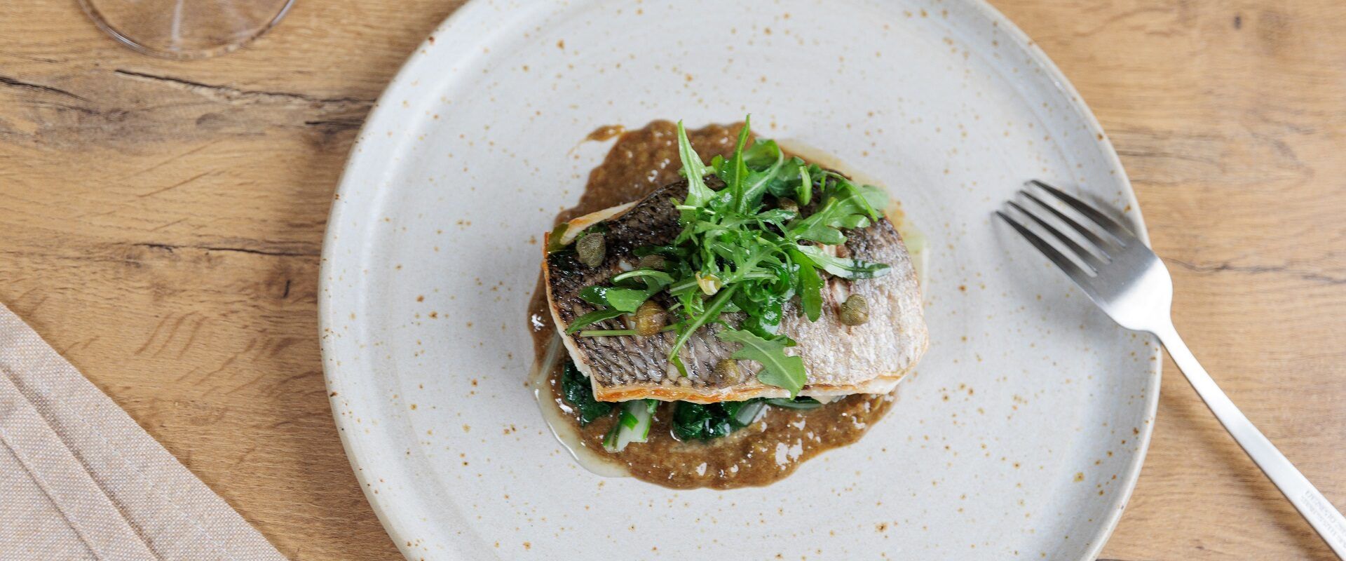 Dentice in salsa di noci e capperi